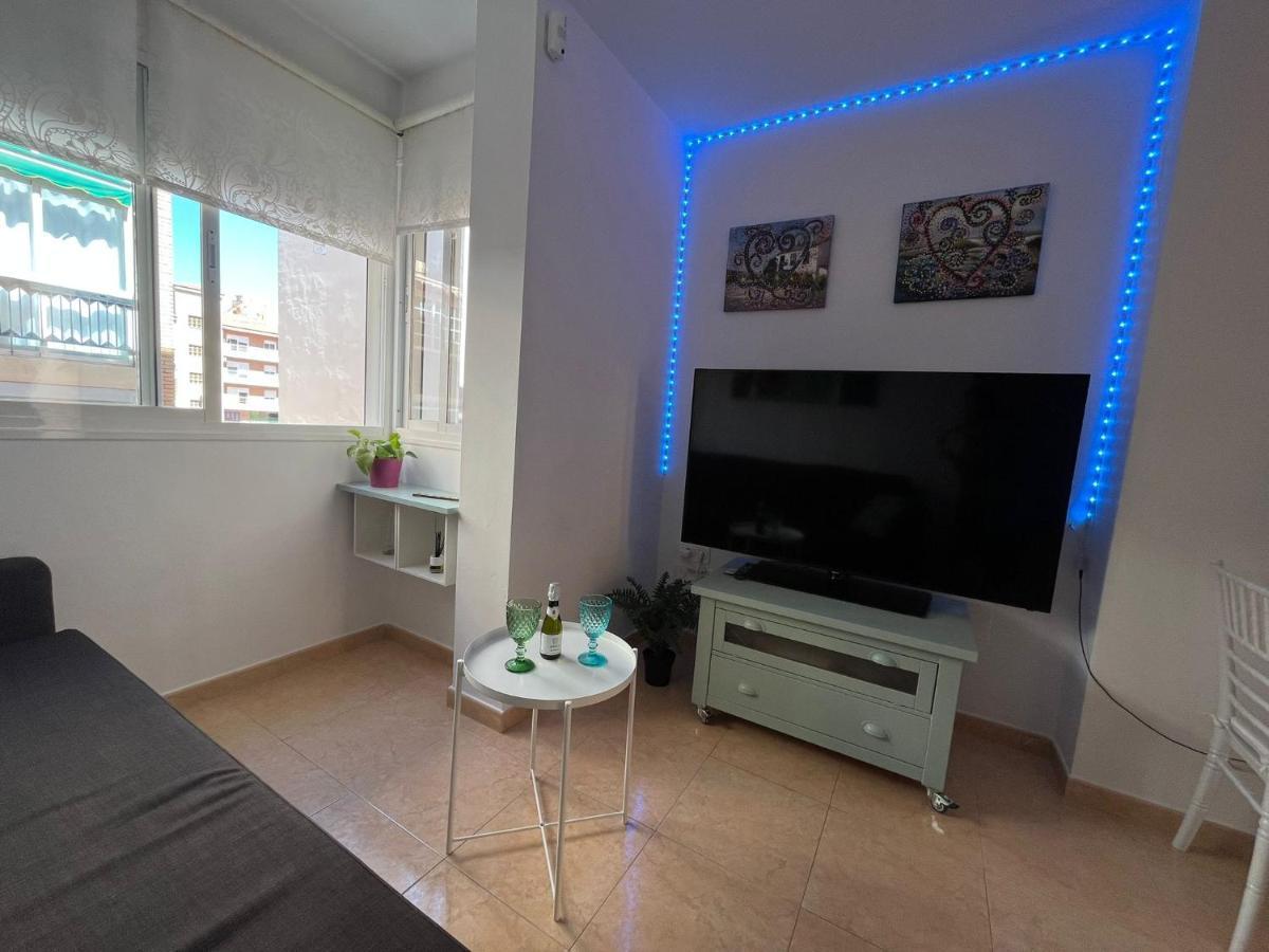 Relaxing With Lovely Patio Apartamento